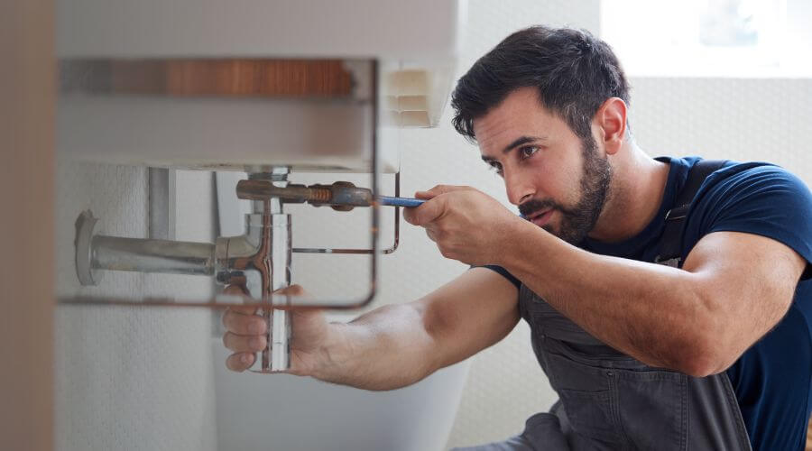 Hot water issue at sink in Delaware, AR